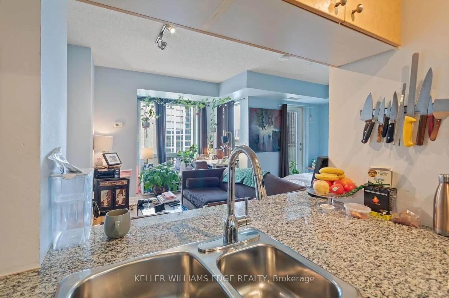 8 Scollard Street, Unit 1408 thumbnail 3