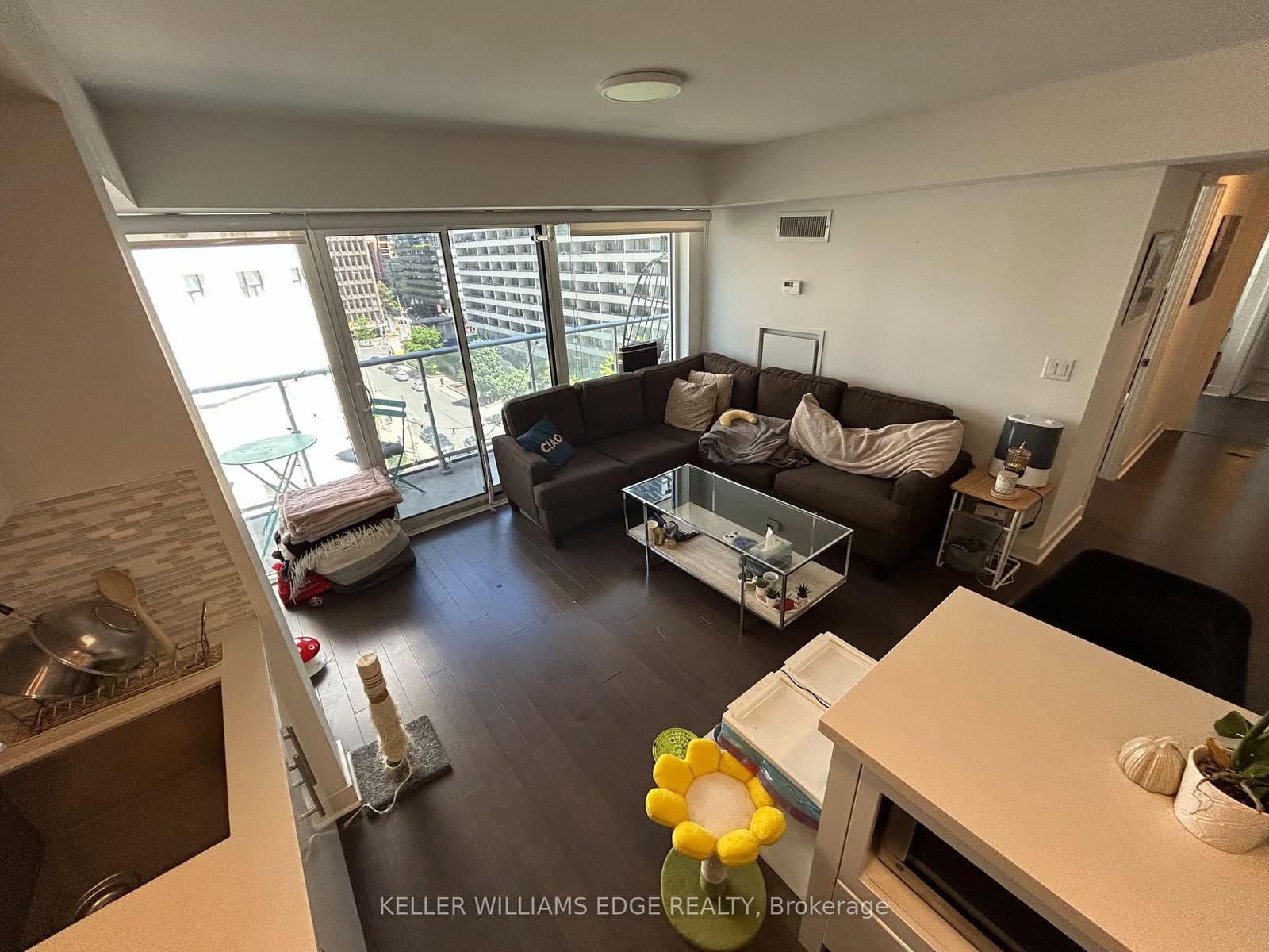 58 Orchard View Boulevard, Unit 707 thumbnail 11