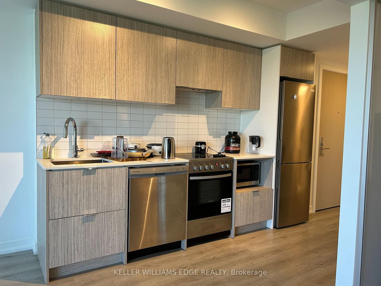 395 Bloor Street E, Unit 2407 thumbnail 11