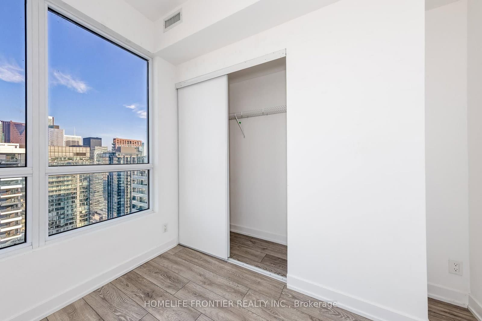 108 Peter Street, Unit 4702 thumbnail 18