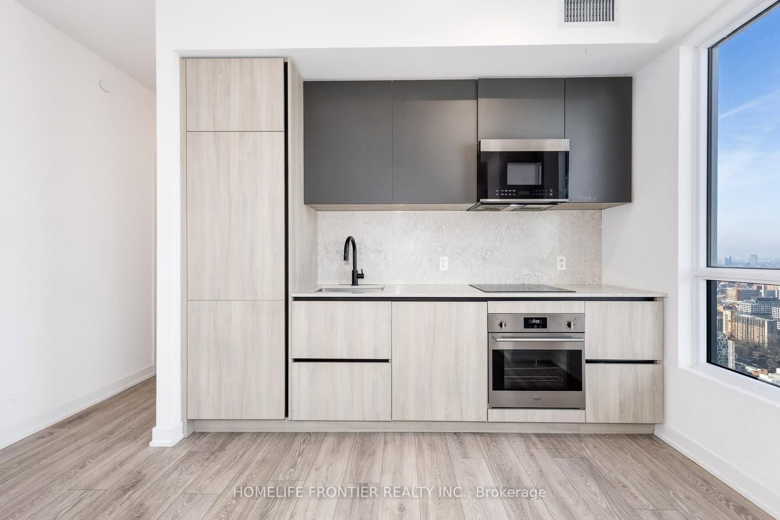 108 Peter Street, Unit 4702 thumbnail 6