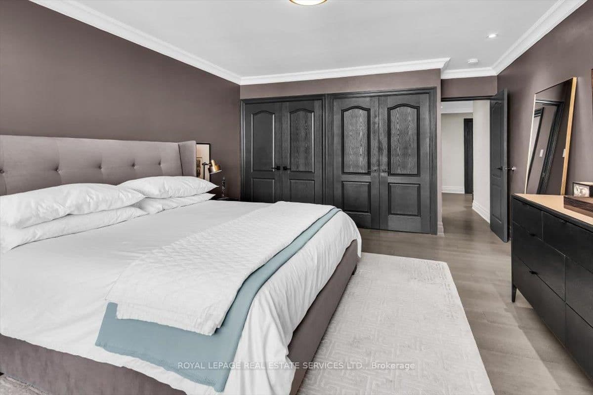 619 Avenue Road, Unit 1104 thumbnail 32