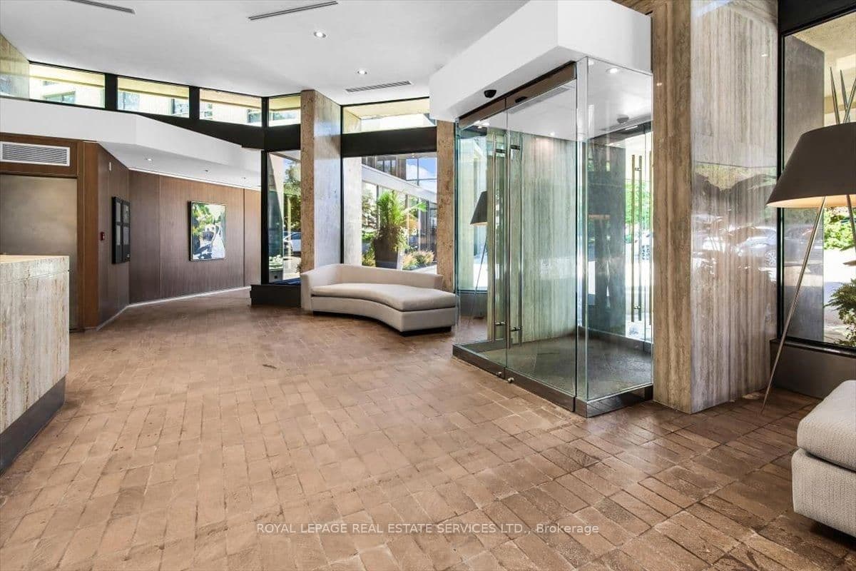 619 Avenue Road, Unit 1104 thumbnail 37