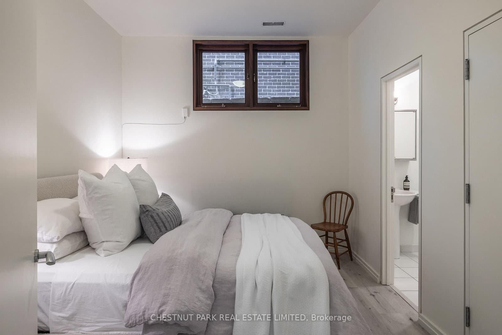 177 Coldstream Avenue thumbnail 41