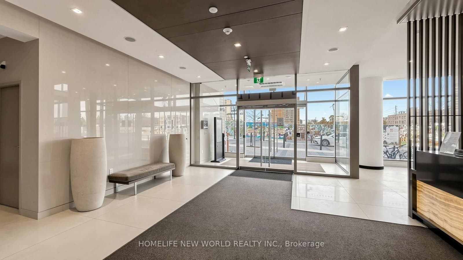 7 golden lion Heights, Unit N837 thumbnail 3