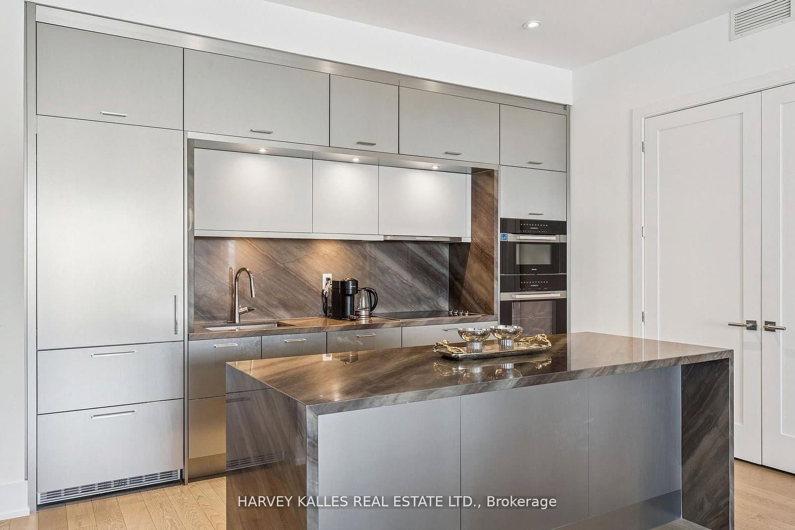 155 Merchants' Wharf Avenue, Unit 701 thumbnail 15
