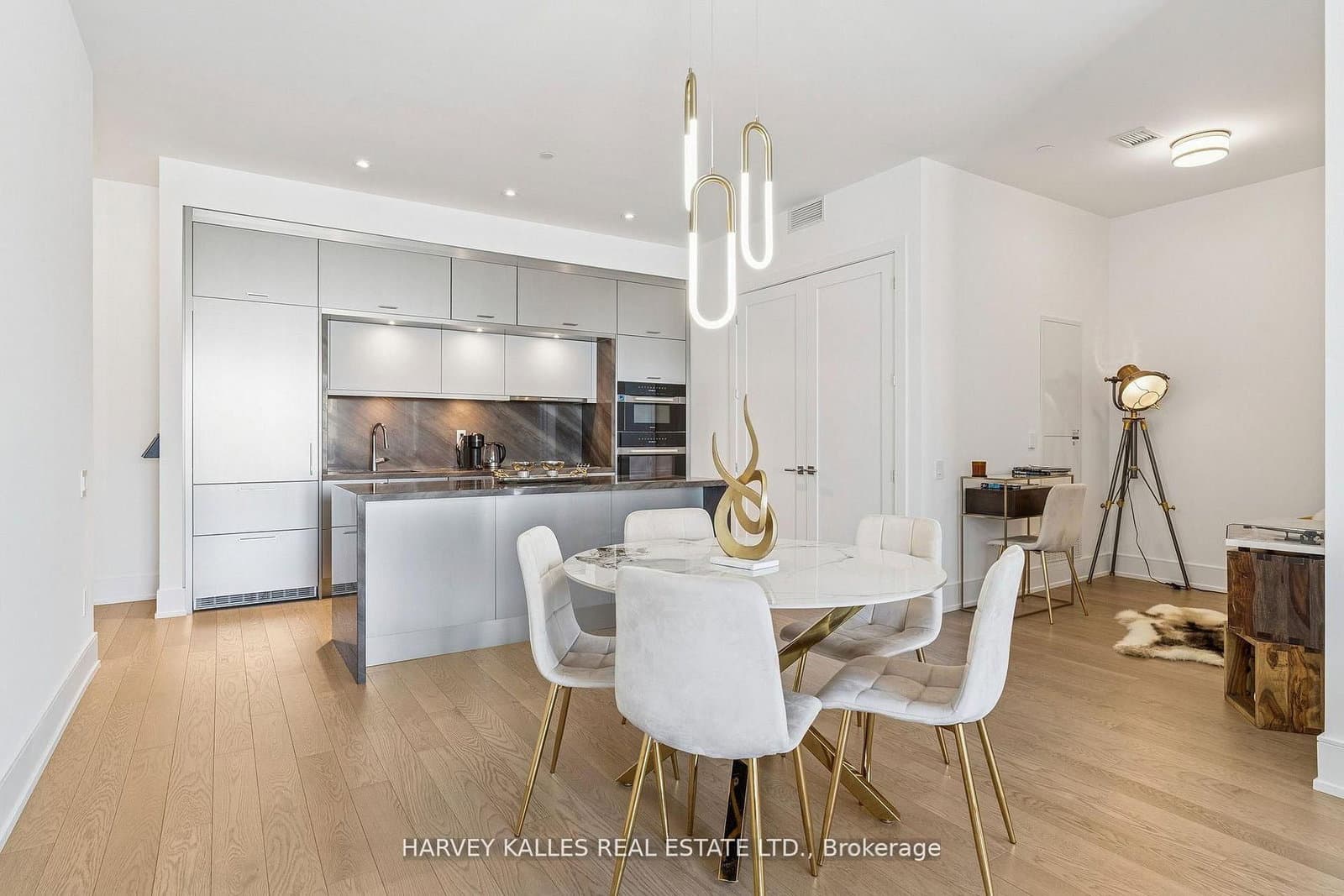 155 Merchants' Wharf Avenue, Unit 701 thumbnail 6