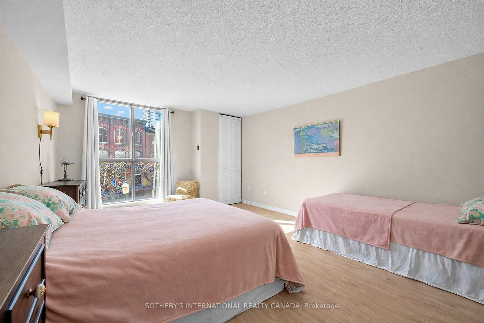 35 Church Street, Unit 202 thumbnail 23