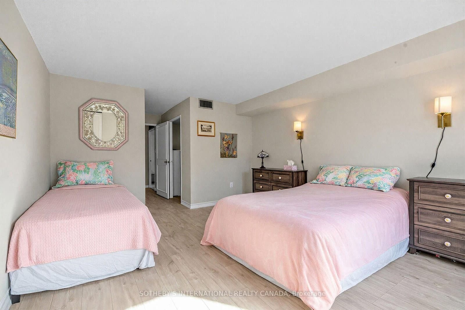 35 Church Street, Unit 202 thumbnail 24