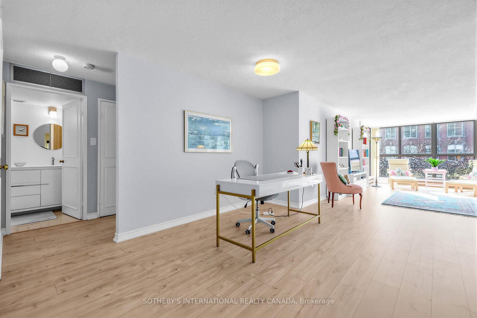 35 Church Street, Unit 202 thumbnail 4