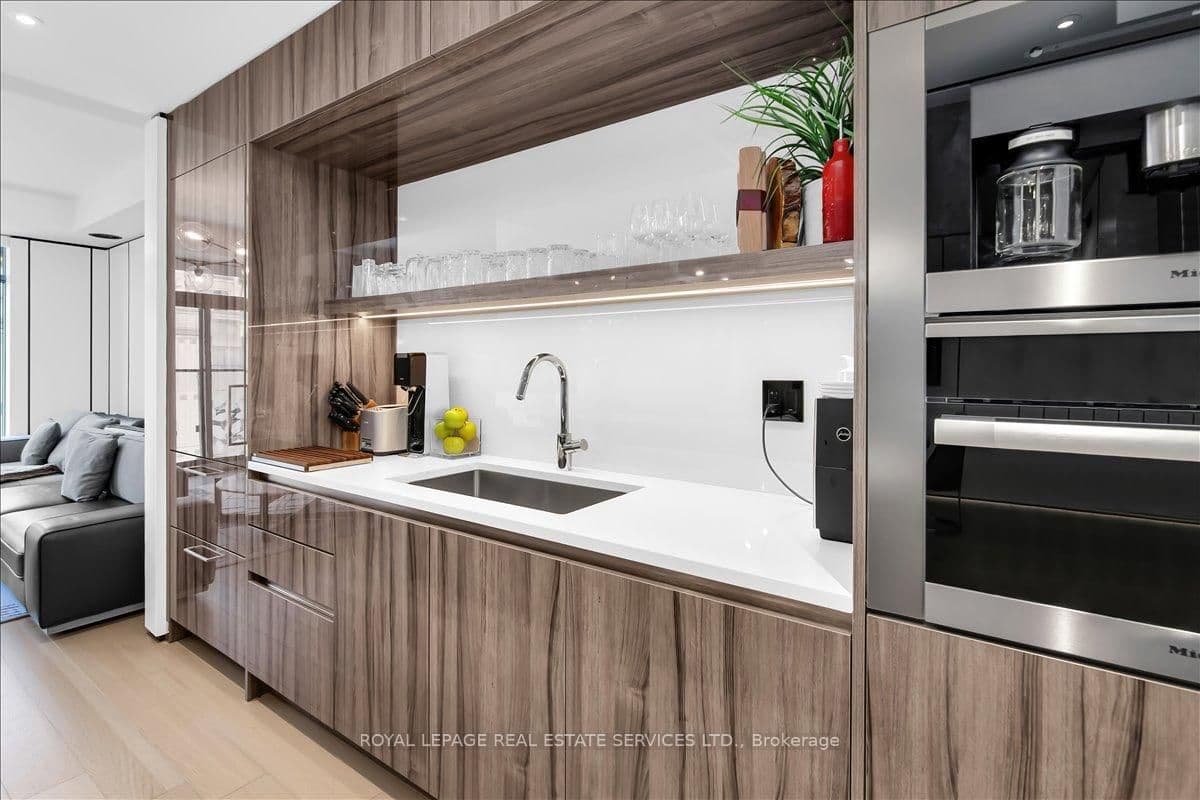 6 Jackes Avenue, Unit 606 thumbnail 9