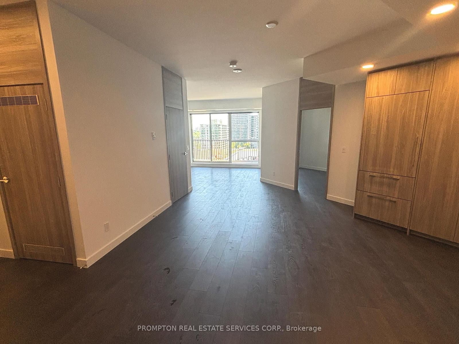 18 Esther Shiner Boulevard, Unit 733 thumbnail 11