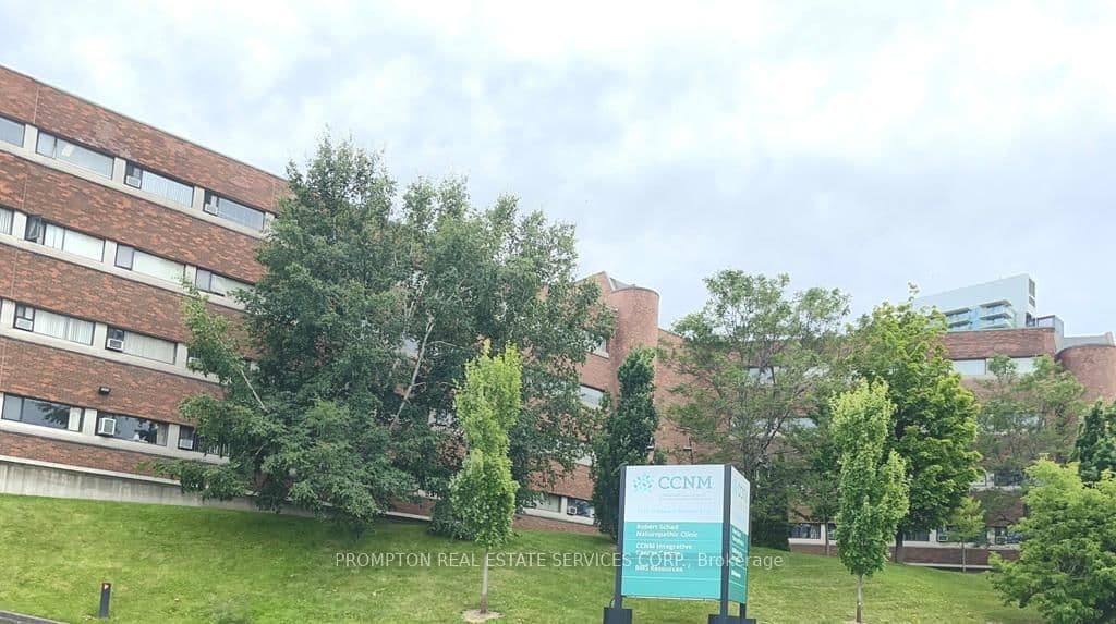 18 Esther Shiner Boulevard, Unit 733 thumbnail 32