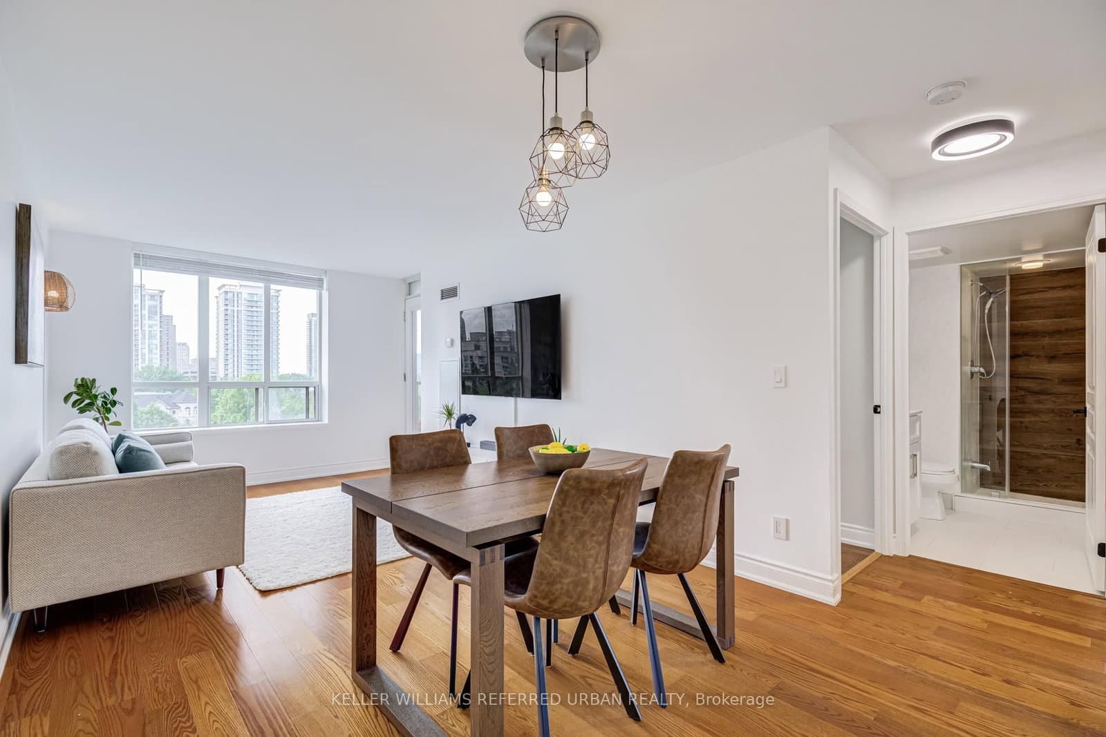 55 Harrison Garden Boulevard, Unit 510 thumbnail 13
