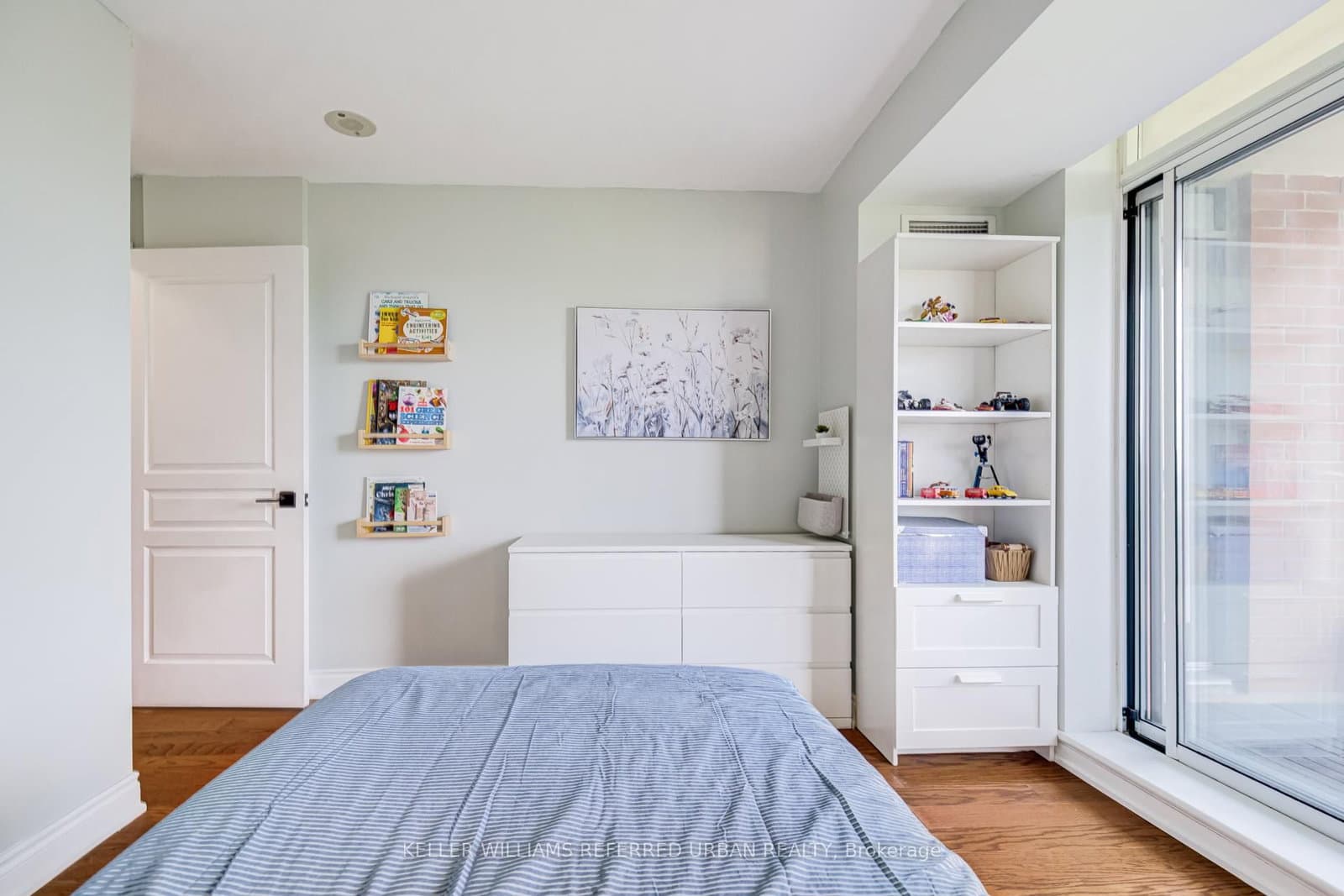 55 Harrison Garden Boulevard, Unit 510 thumbnail 32