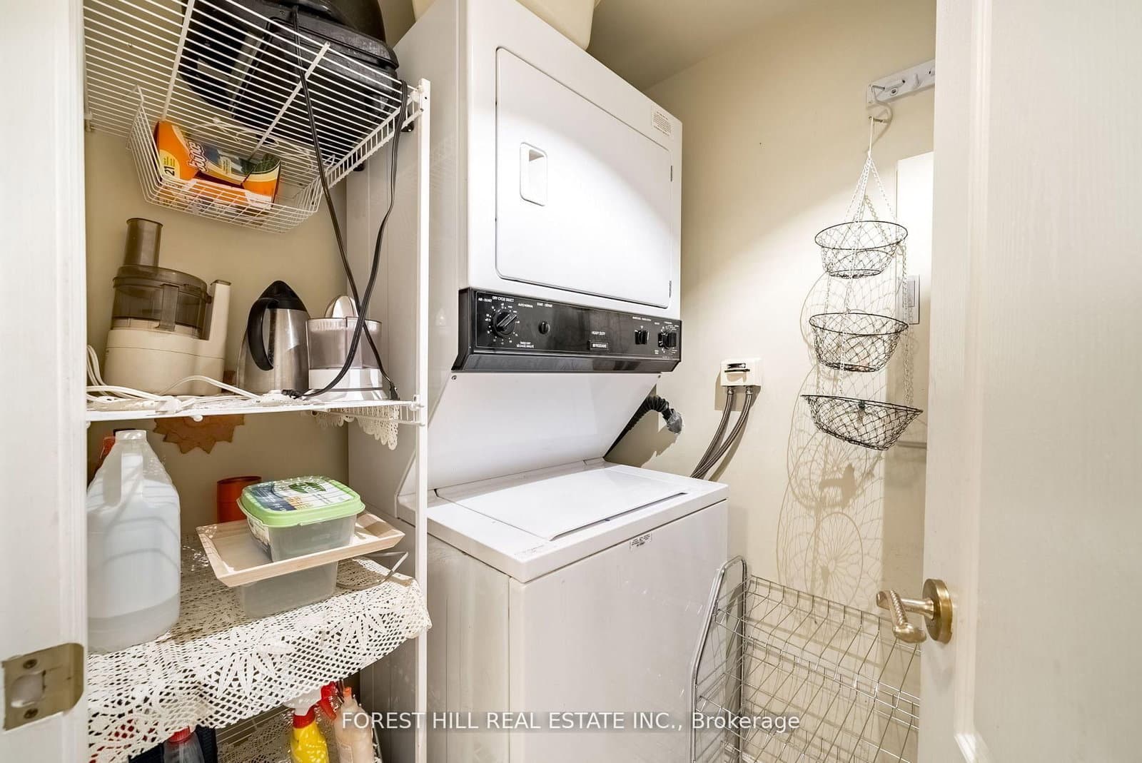 5418 Yonge Street, Unit 902 thumbnail 17