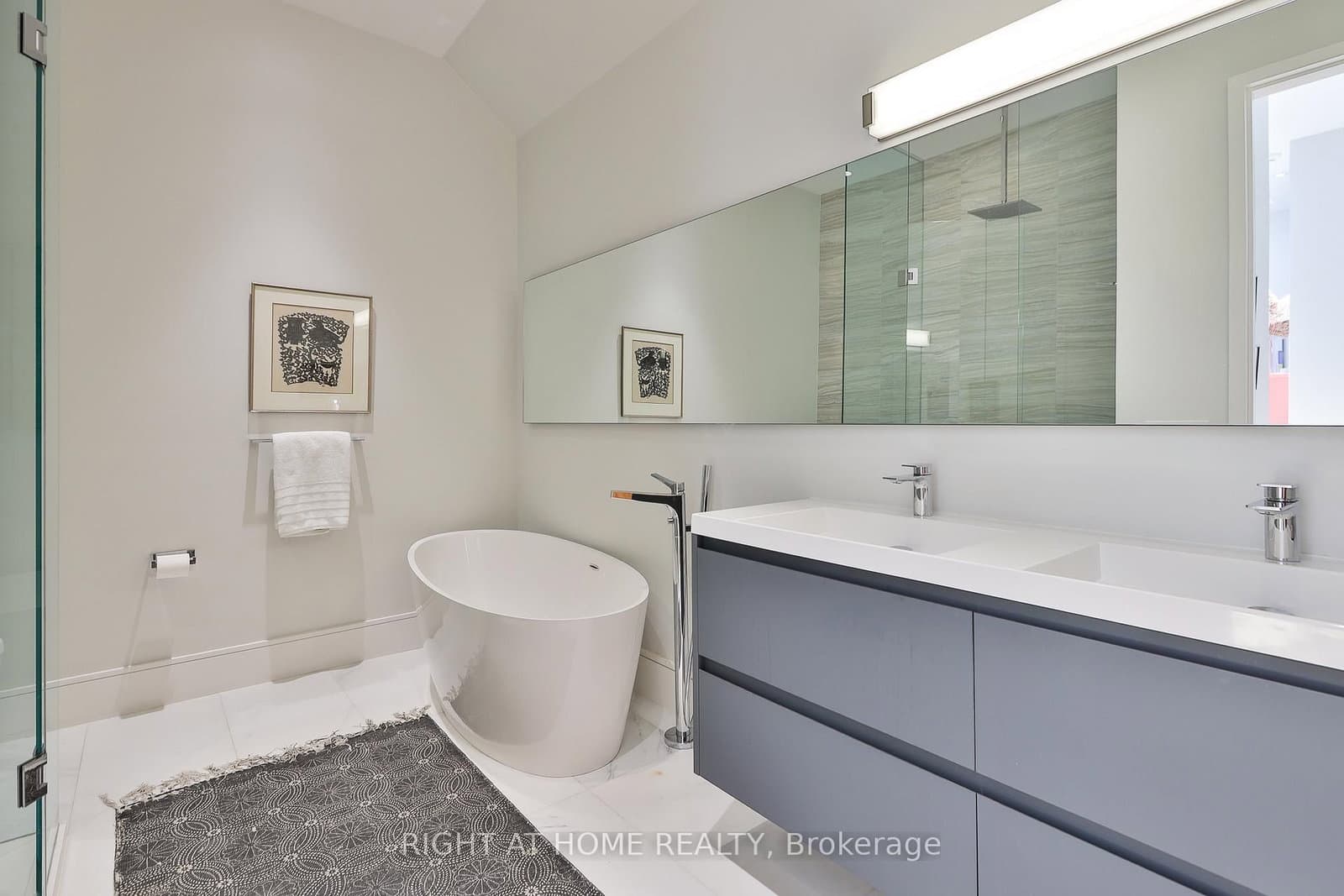 71 Heath Street W thumbnail 25