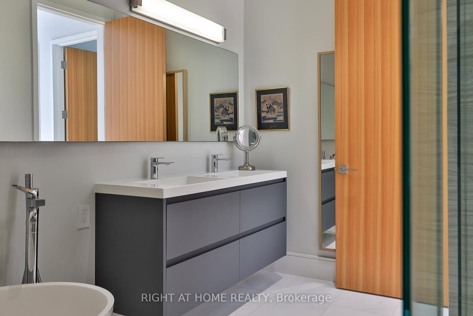 71 Heath Street W thumbnail 27