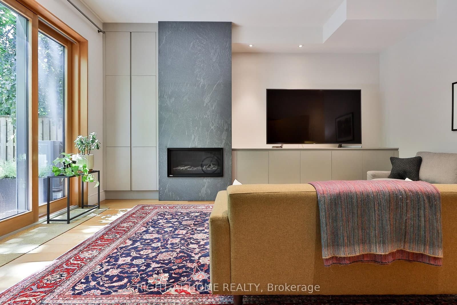 71 Heath Street W thumbnail 32
