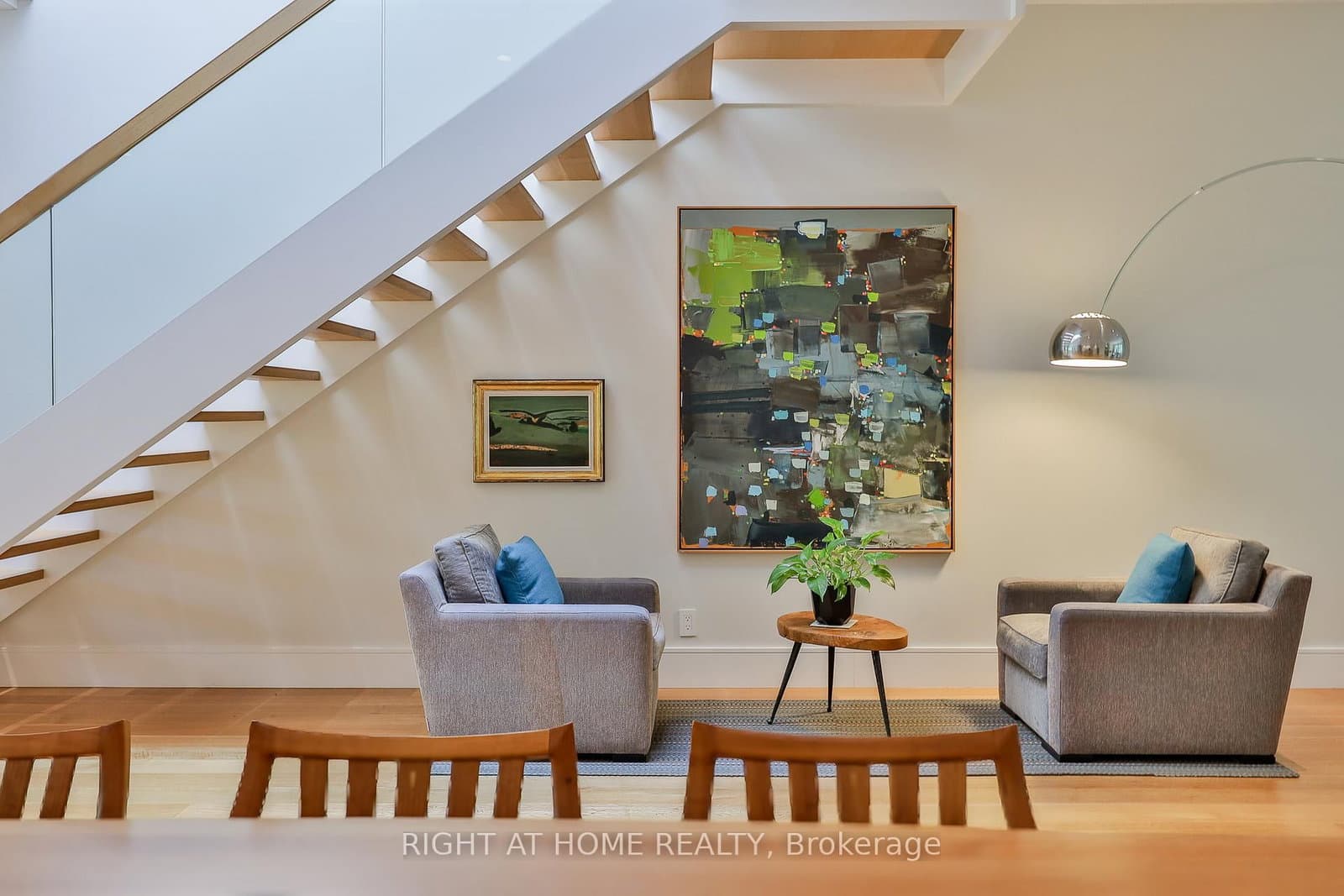 71 Heath Street W thumbnail 9