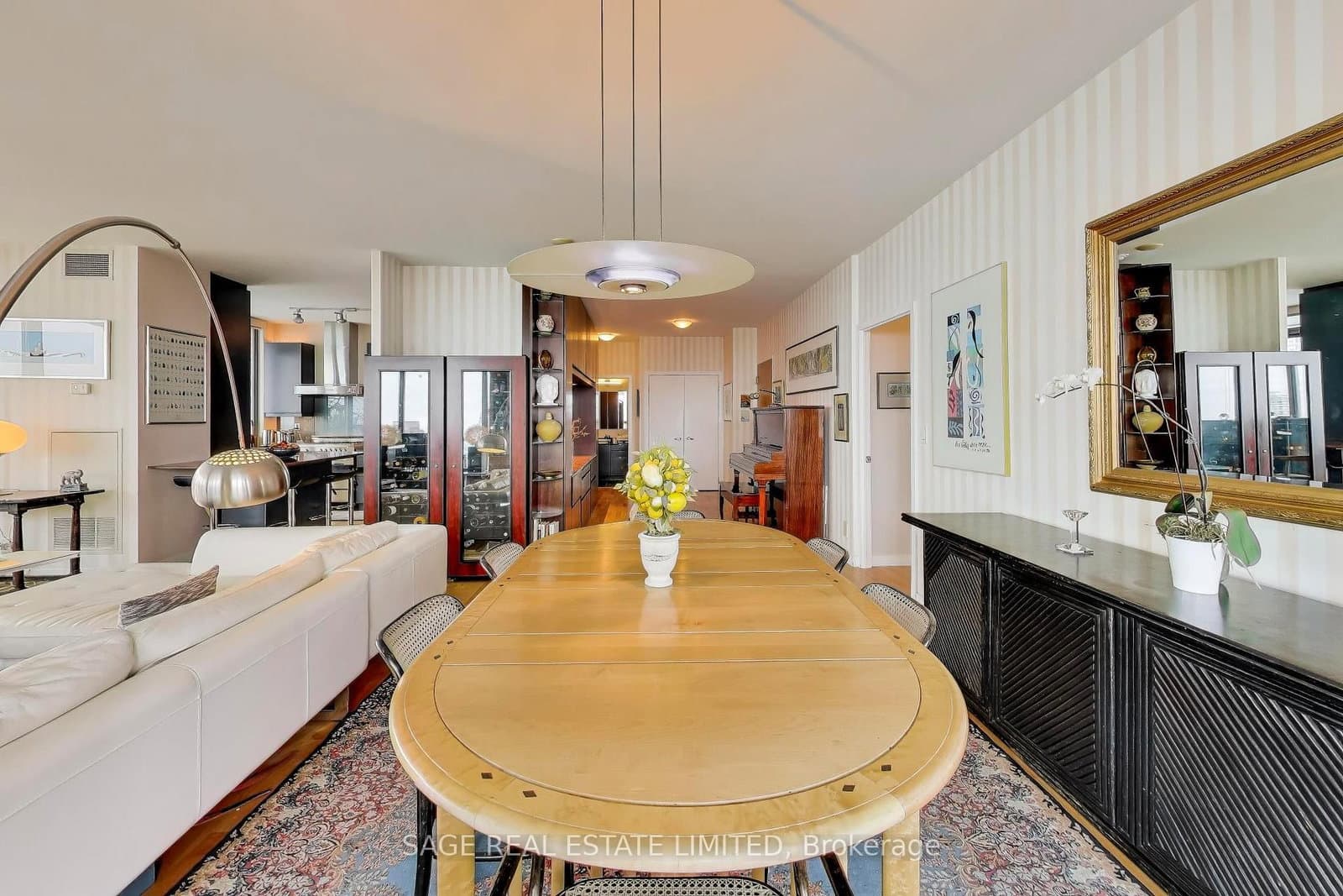 33 Lombard Street, Unit 4004 thumbnail 13