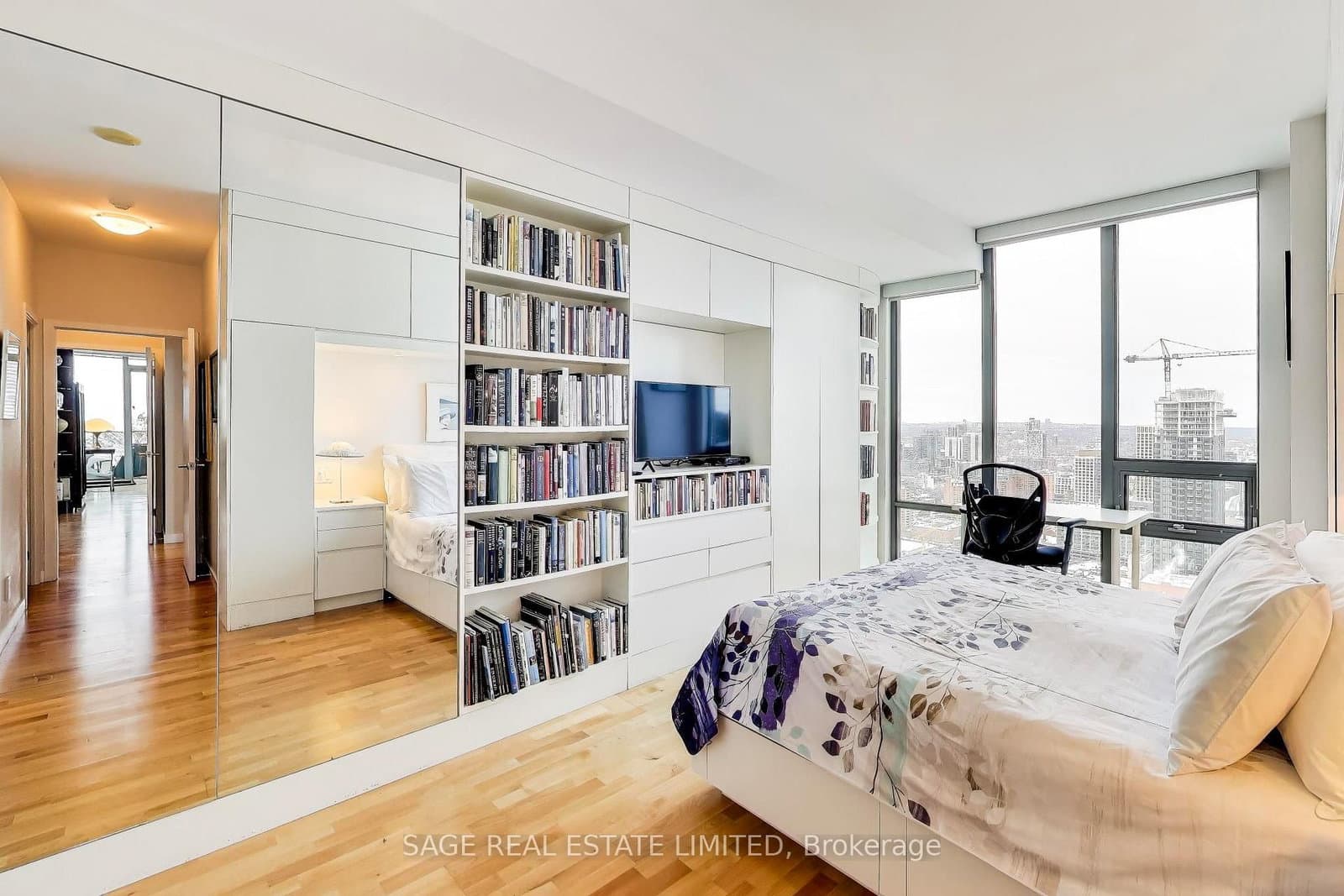 33 Lombard Street, Unit 4004 thumbnail 18
