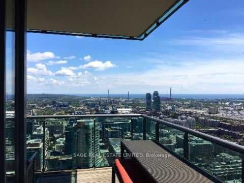 33 Lombard Street, Unit 4004 thumbnail 34
