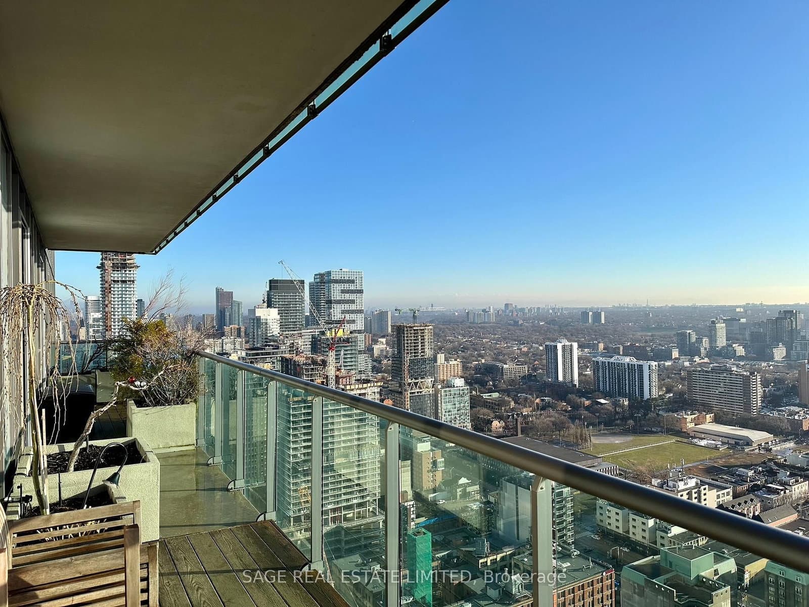 33 Lombard Street, Unit 4004 thumbnail 35
