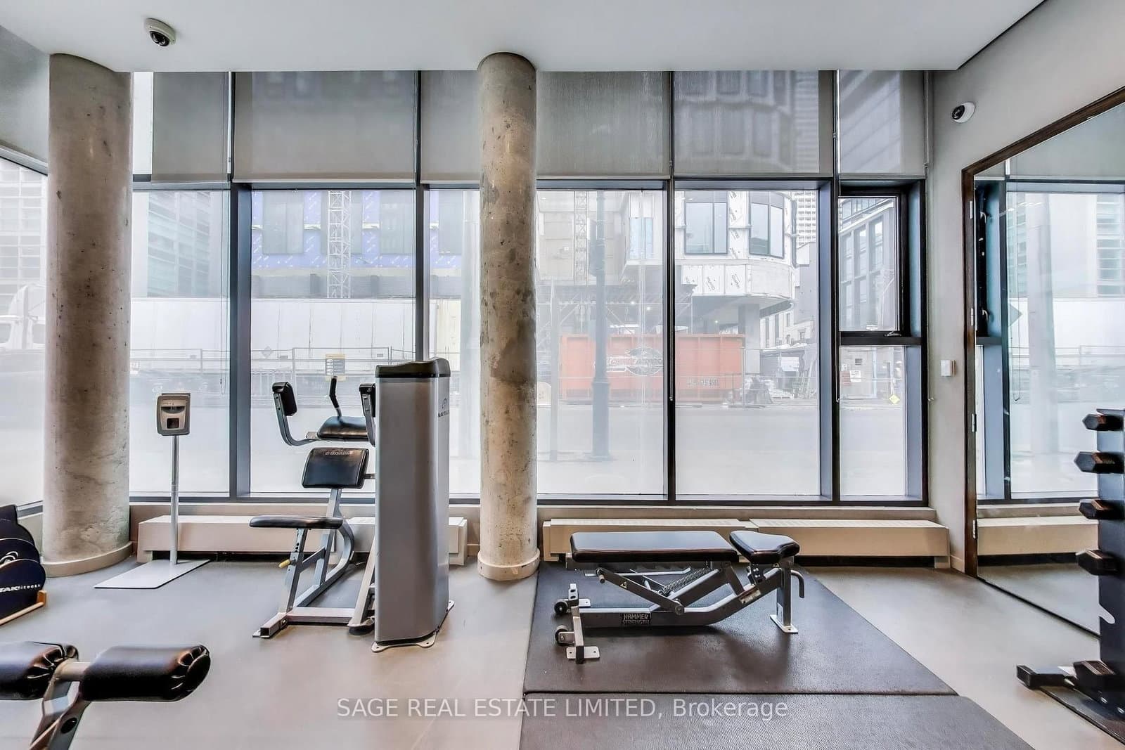 33 Lombard Street, Unit 4004 thumbnail 38