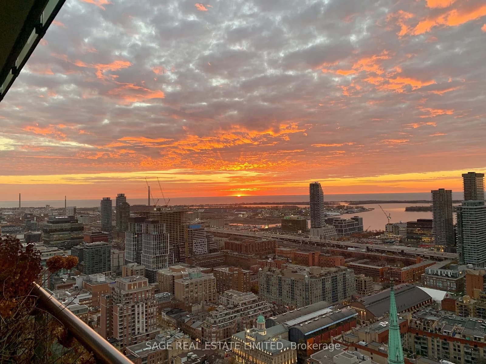 33 Lombard Street, Unit 4004 thumbnail 41