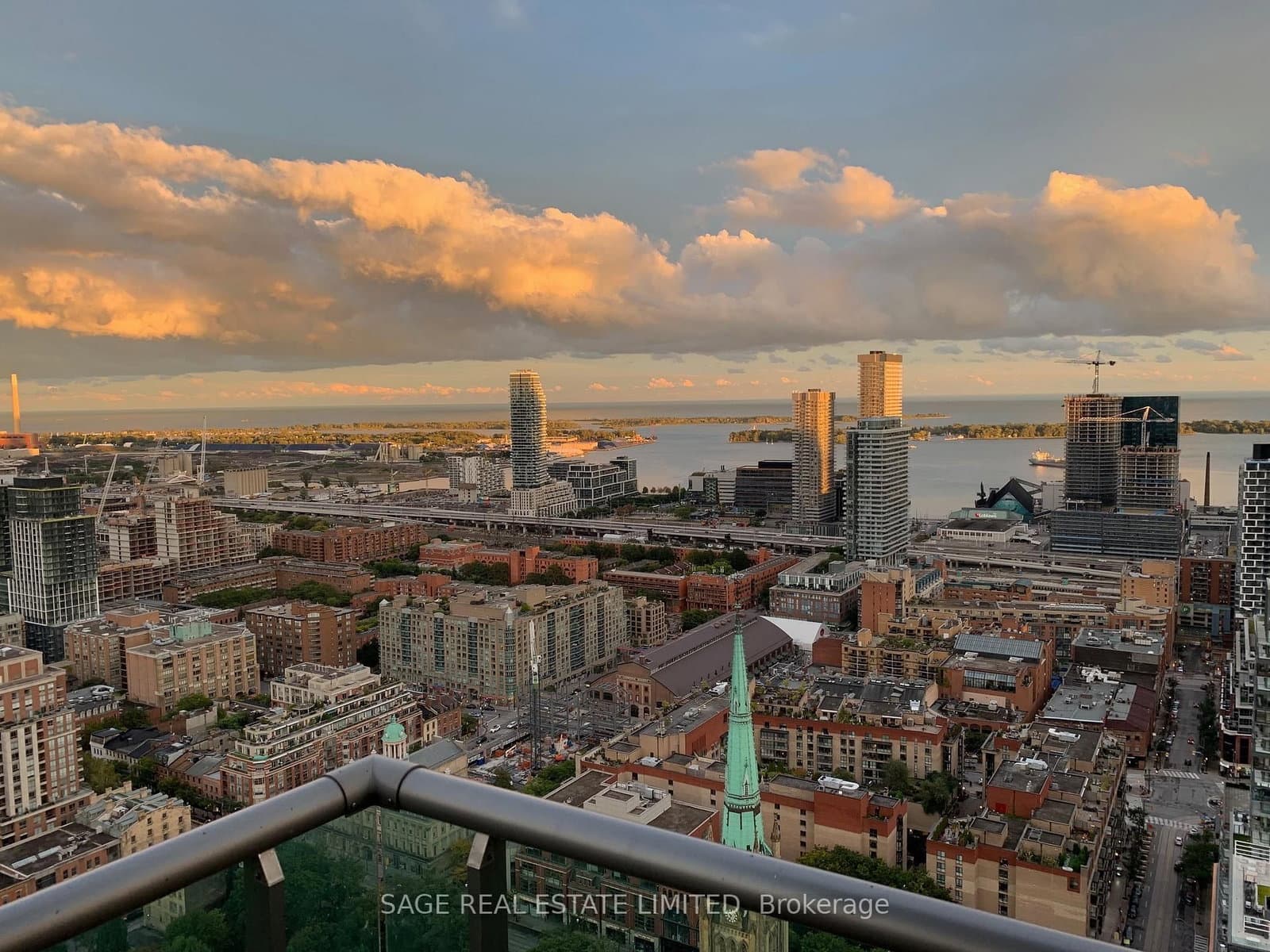 33 Lombard Street, Unit 4004 thumbnail 45