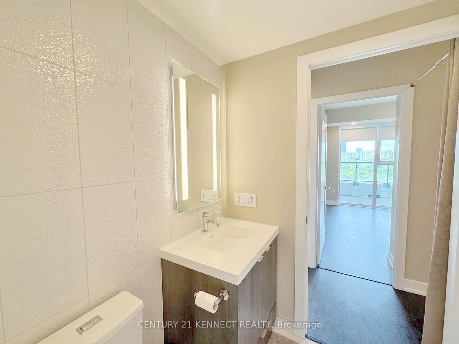 30 Inn On The Park Drive, Unit 706 thumbnail 21