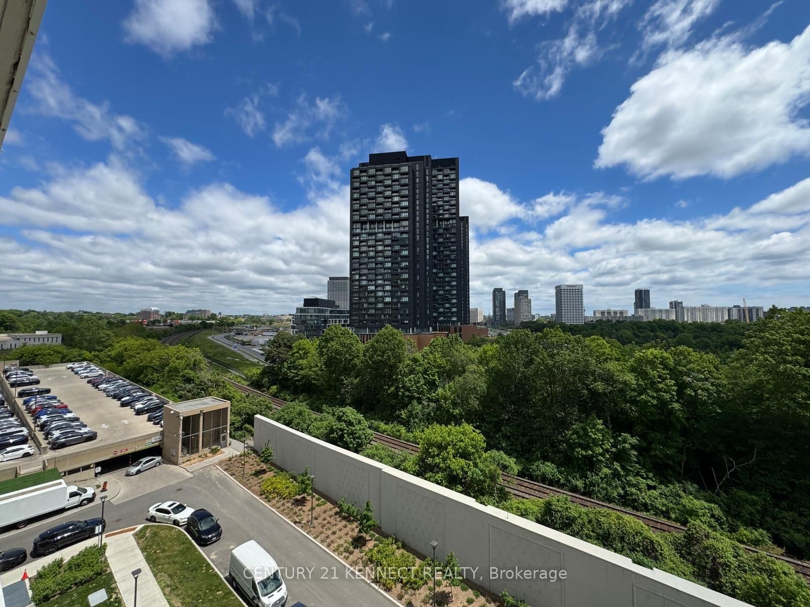 30 Inn On The Park Drive, Unit 706 thumbnail 25