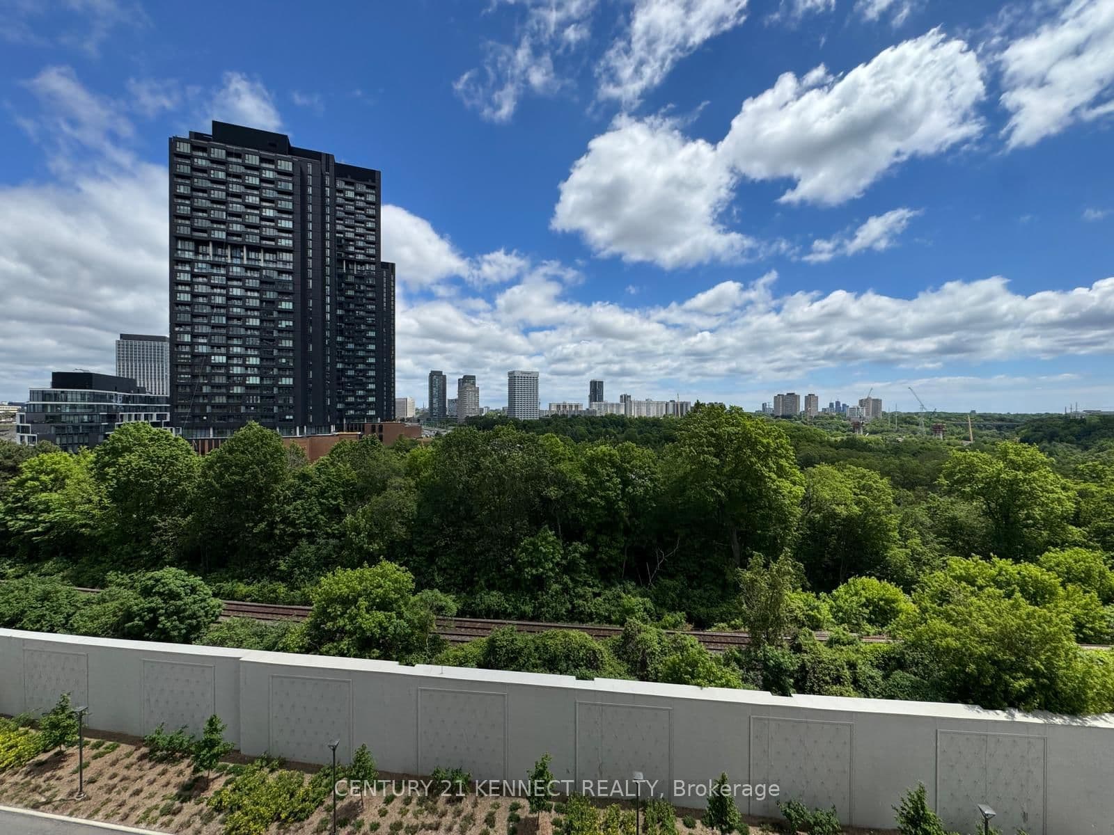 30 Inn On The Park Drive, Unit 706 thumbnail 26