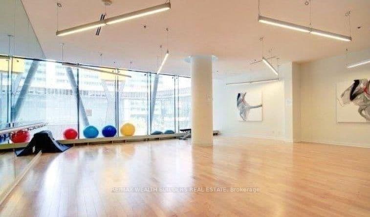 12 York Street, Unit 1403 thumbnail 16