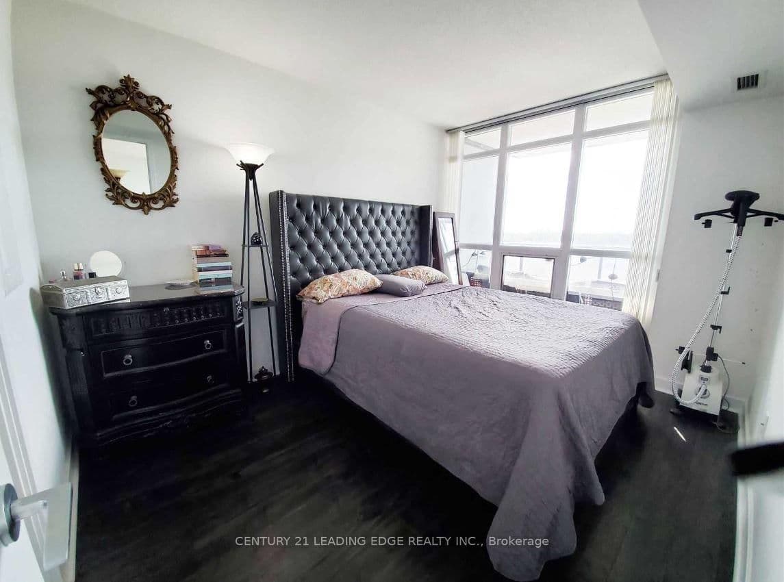 19 Singer Court, Unit 625 thumbnail 4