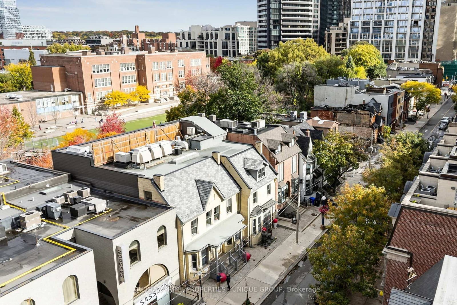 112 Scollard Street thumbnail 4