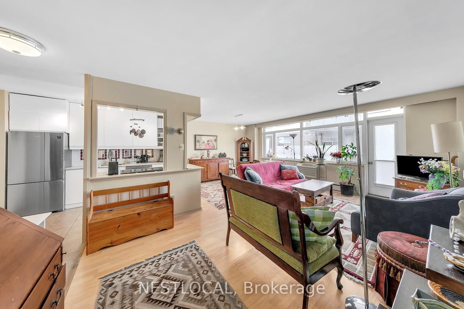 581 Avenue Road Avenue, Unit 504 thumbnail 11