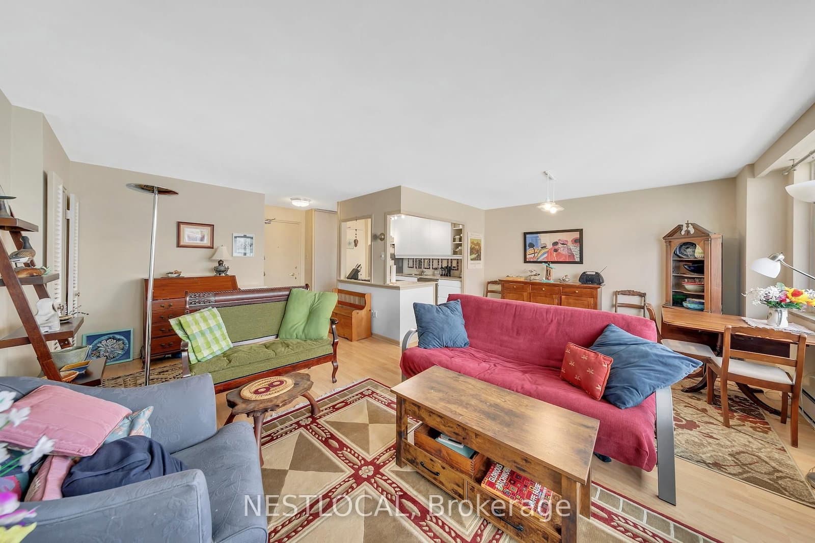 581 Avenue Road Avenue, Unit 504 thumbnail 12
