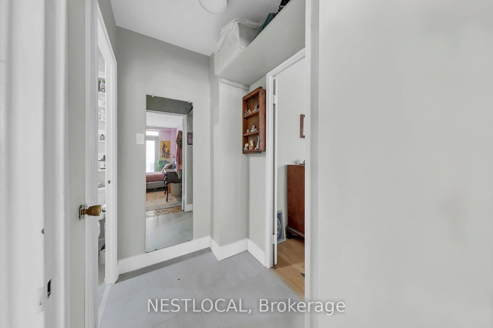 581 Avenue Road Avenue, Unit 504 thumbnail 17
