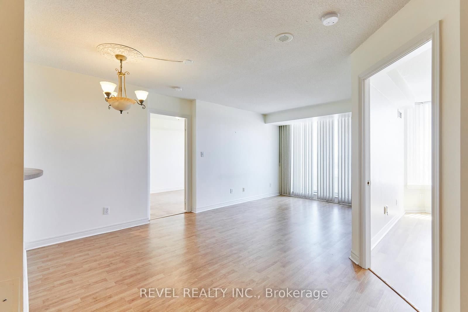 1700 Eglinton Avenue E, Unit 210 thumbnail 2