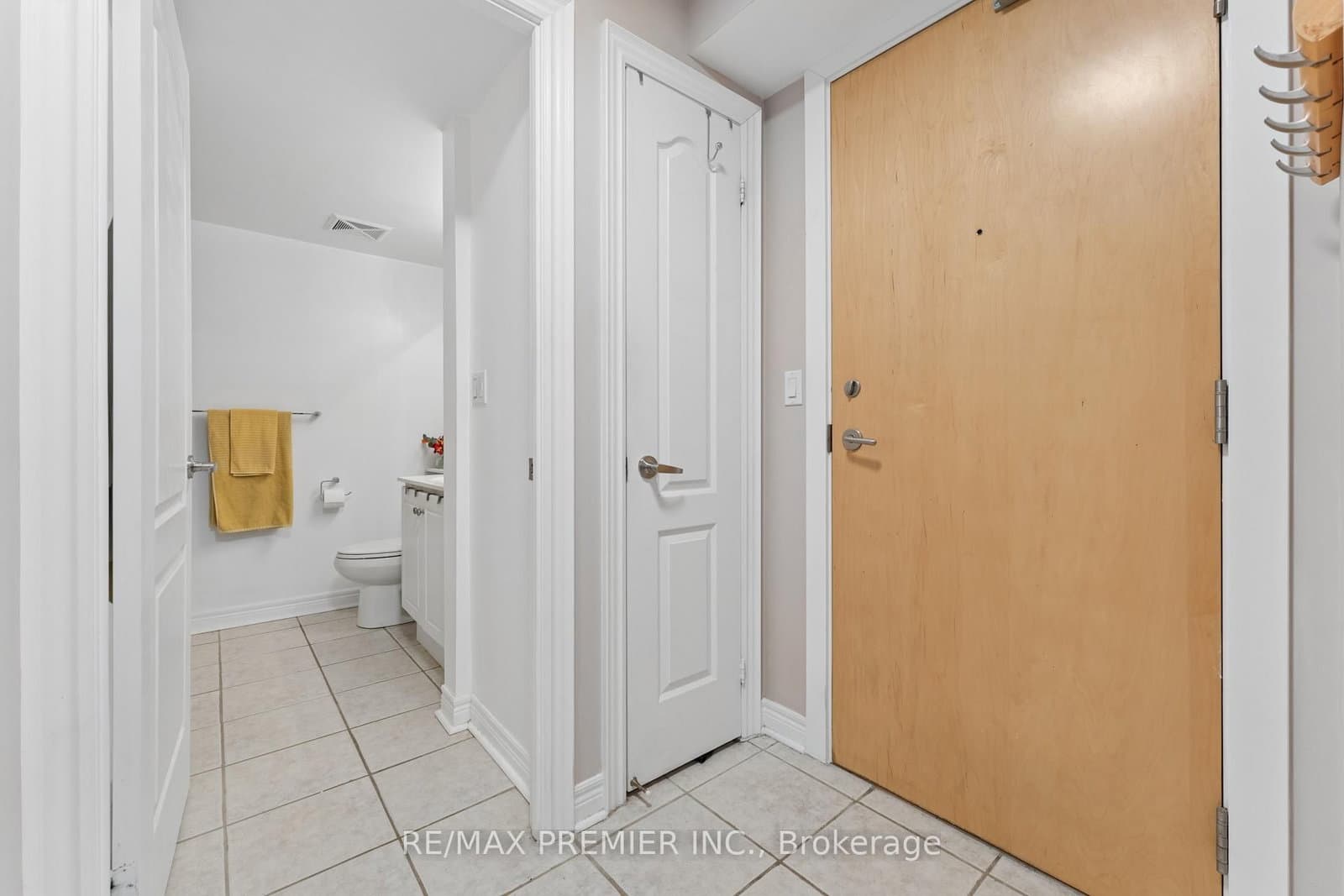 212 Eglinton Avenue E, Unit 307 thumbnail 14
