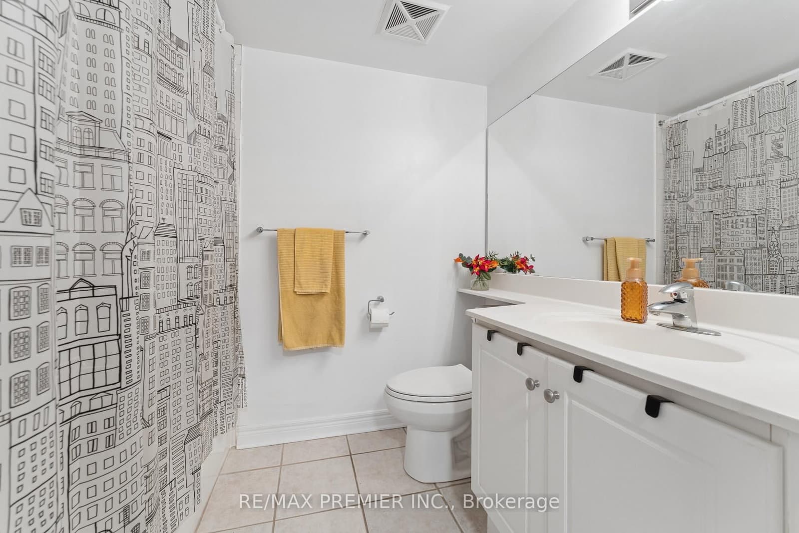 212 Eglinton Avenue E, Unit 307 thumbnail 15