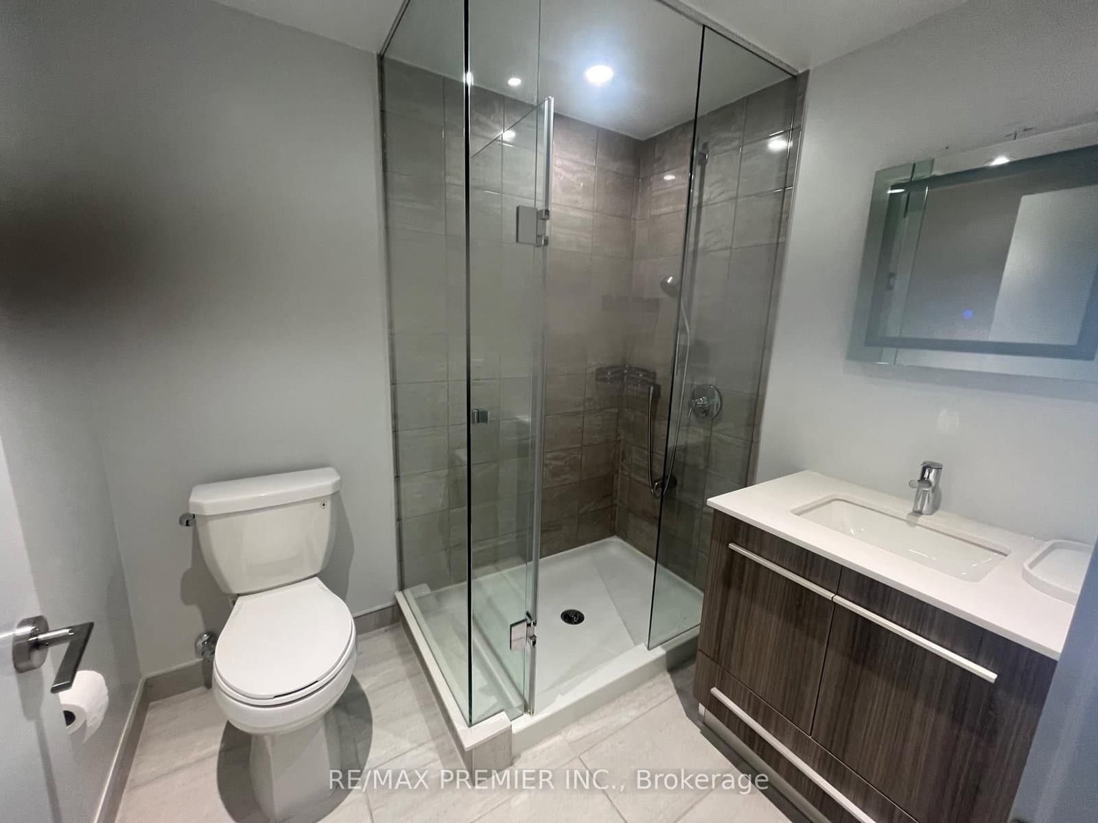 8 Cumberland Street, Unit 3506 thumbnail 20