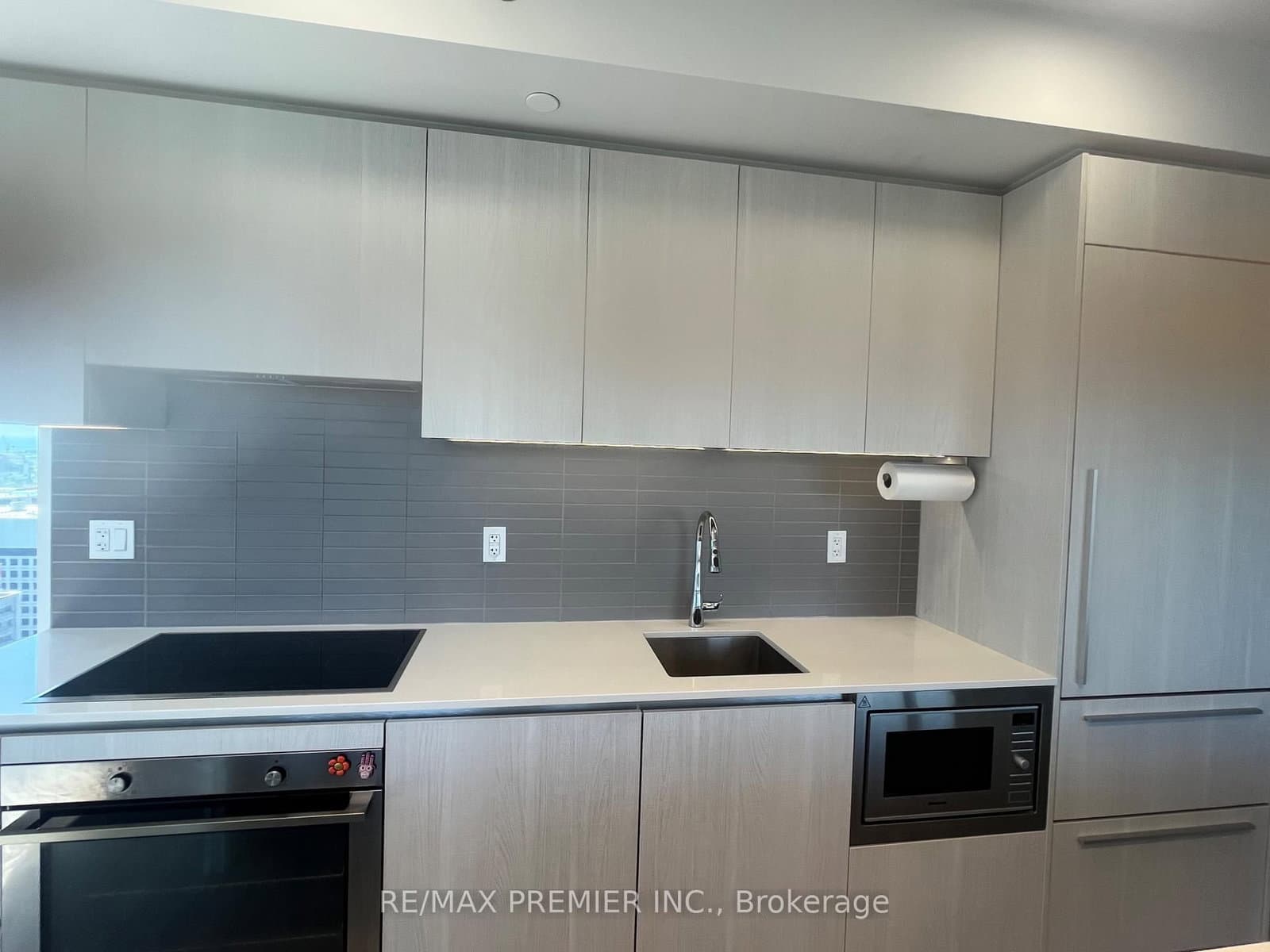 8 Cumberland Street, Unit 3506 thumbnail 5