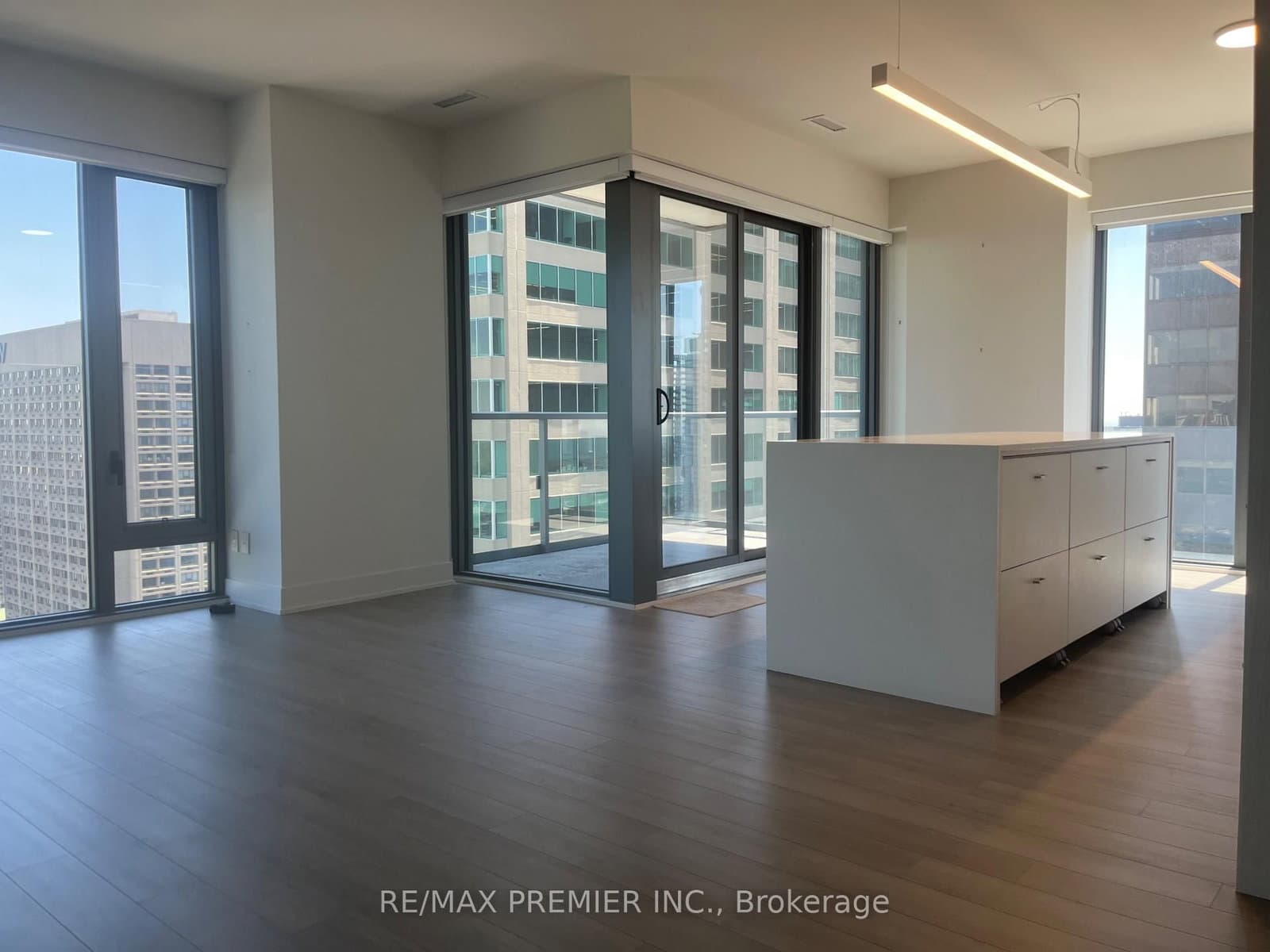8 Cumberland Street, Unit 3506 thumbnail 8