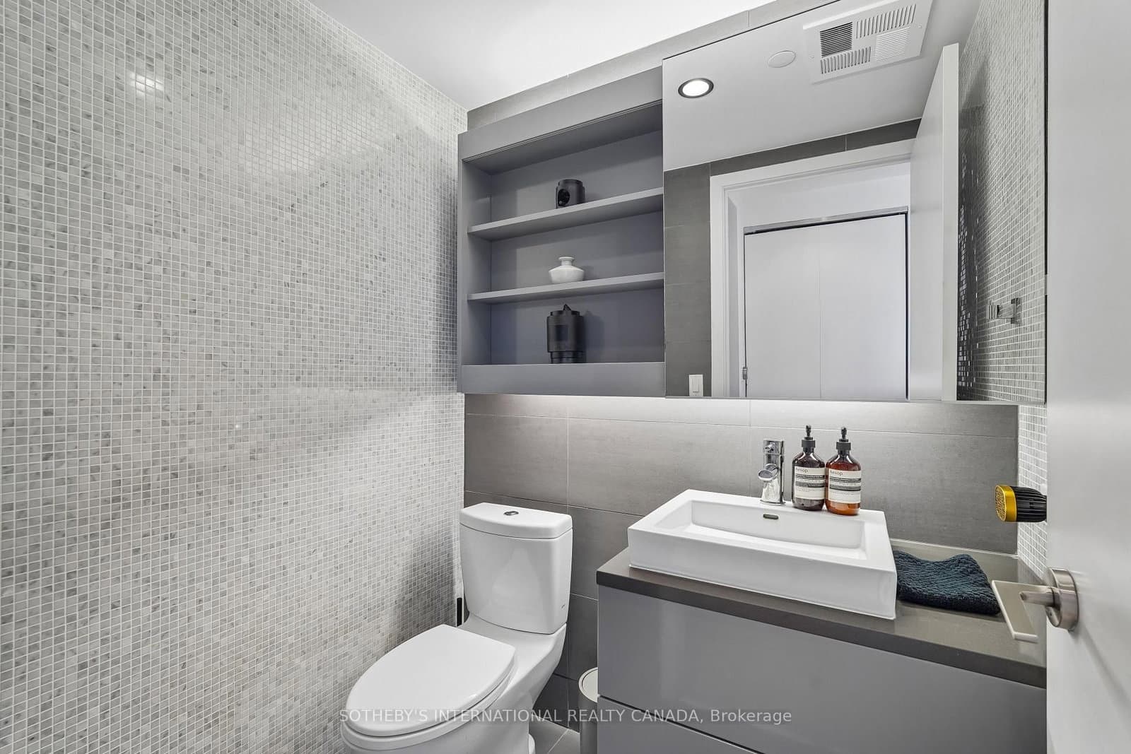 47 Lower River Street, Unit Ph39 thumbnail 23