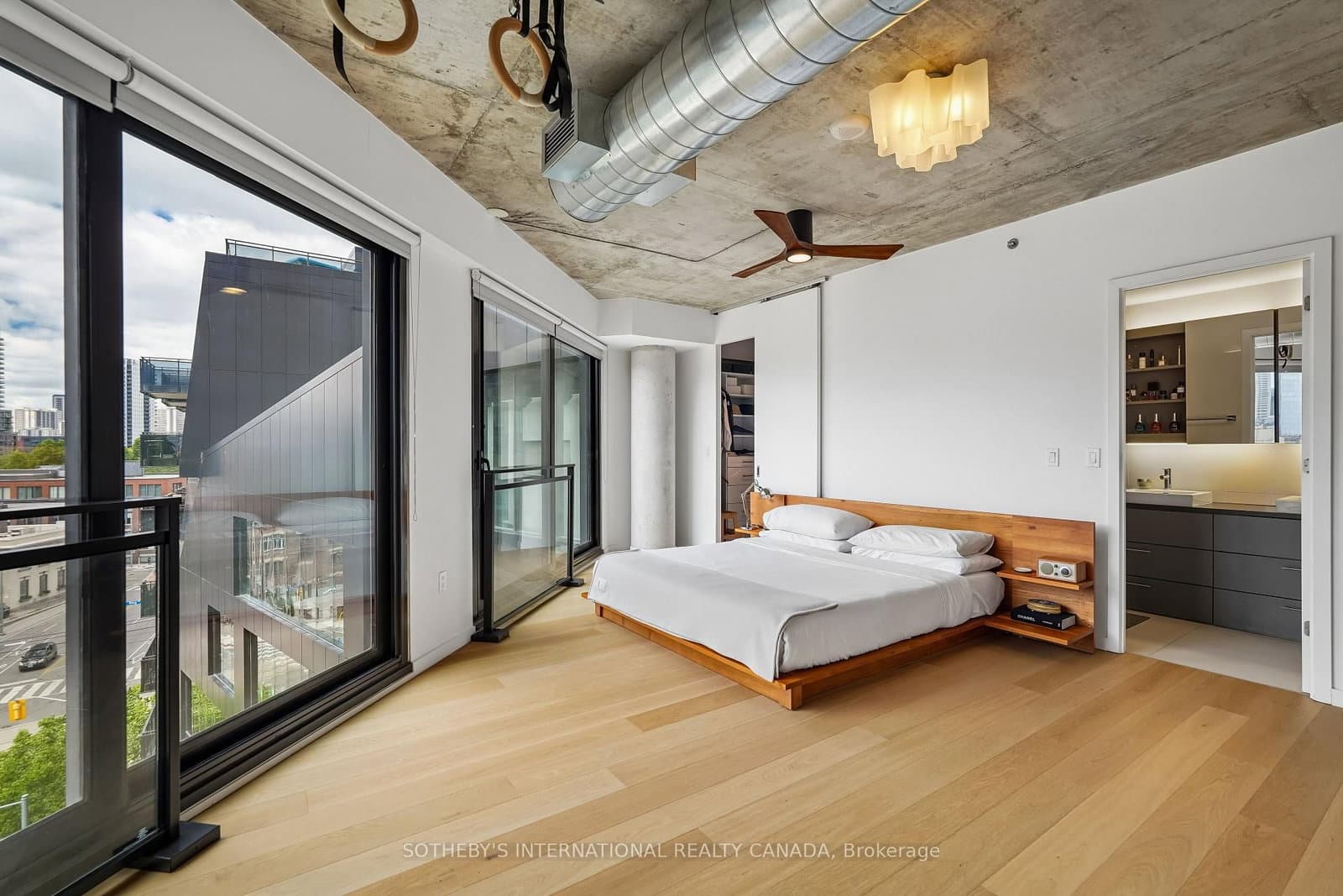 47 Lower River Street, Unit Ph39 thumbnail 27