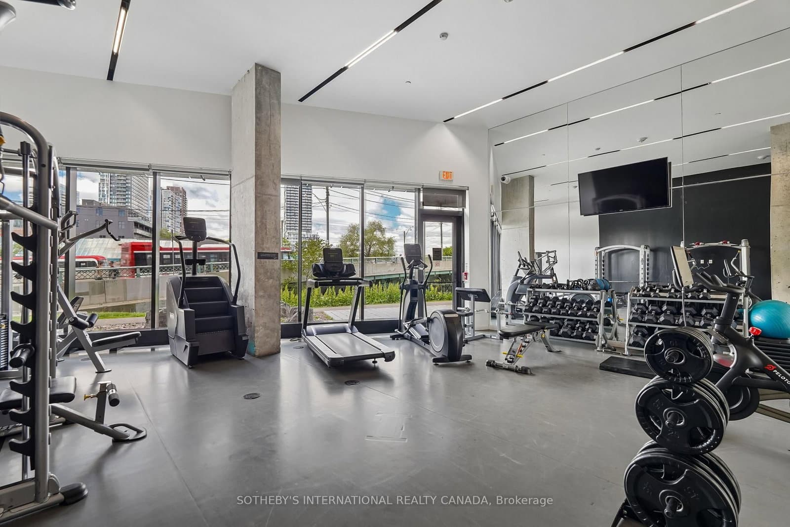 47 Lower River Street, Unit Ph39 thumbnail 41