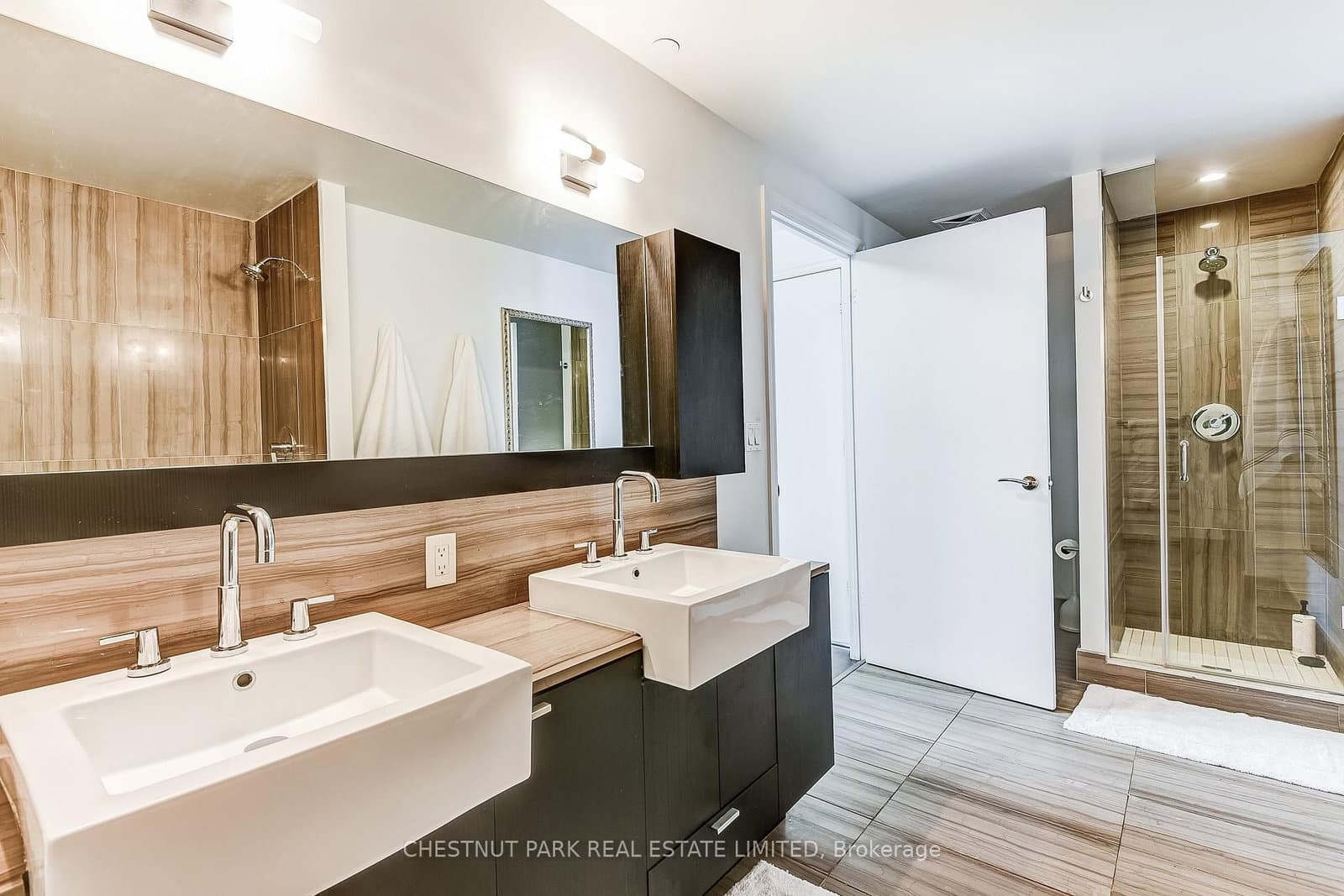 88 Blue Jays Way, Unit 4005 thumbnail 17